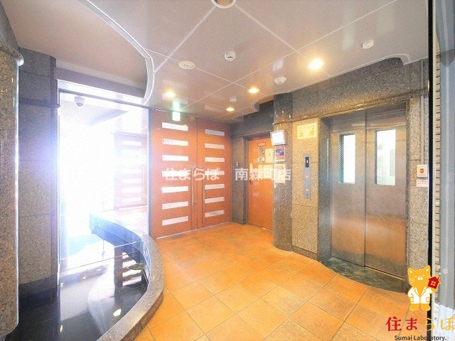 エントランス　共用部の印象も大切に