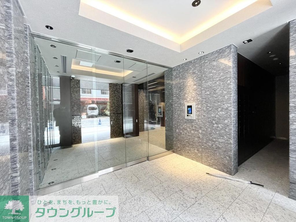 エントランス　エントランス