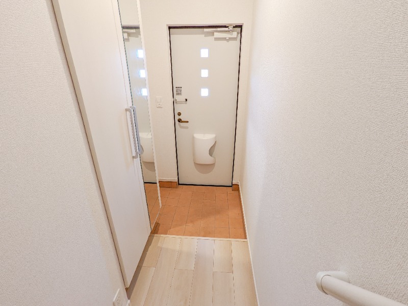 玄関　図面と現状に相違がある場合には現状を優先