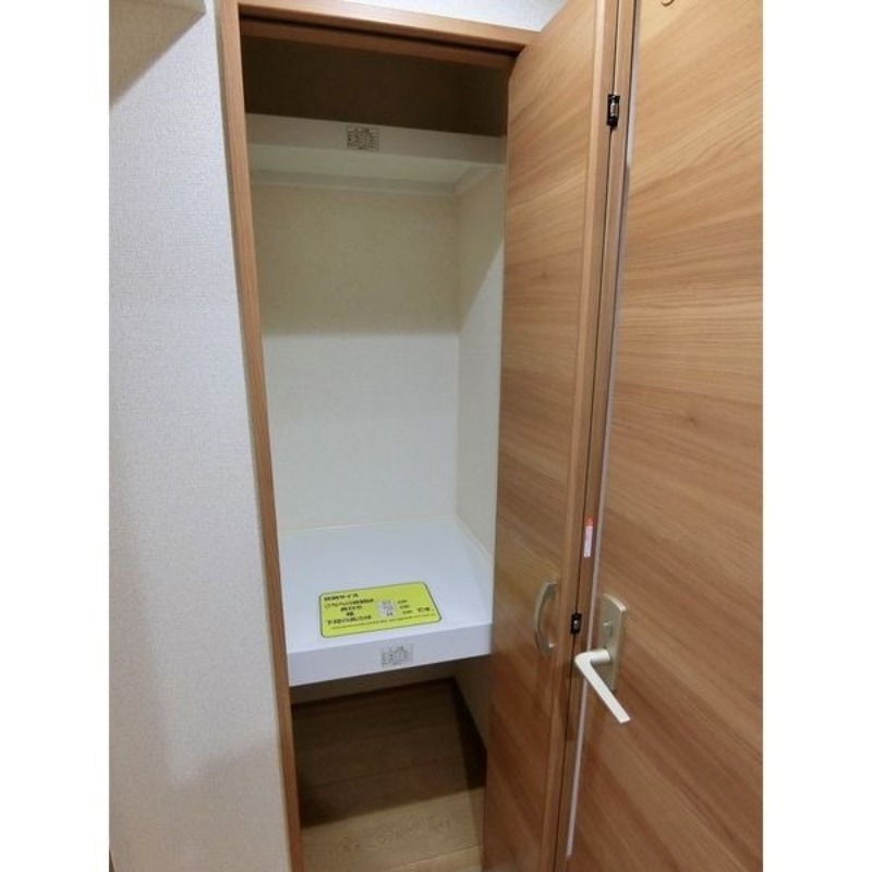 収納　図面と現状に相違がある場合には現状を優先