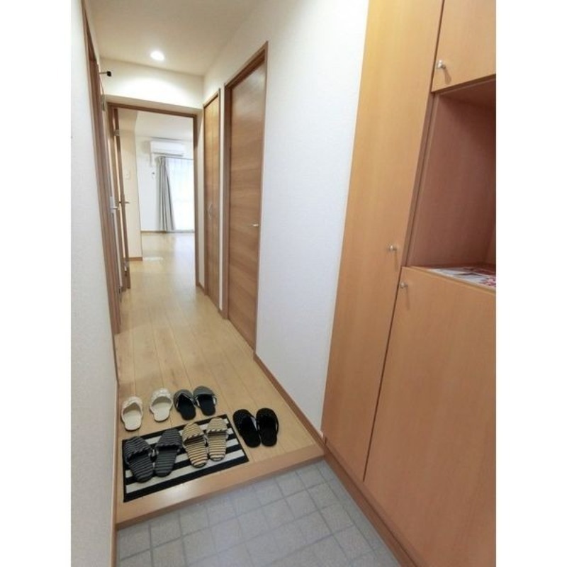 玄関　図面と現状に相違がある場合には現状を優先