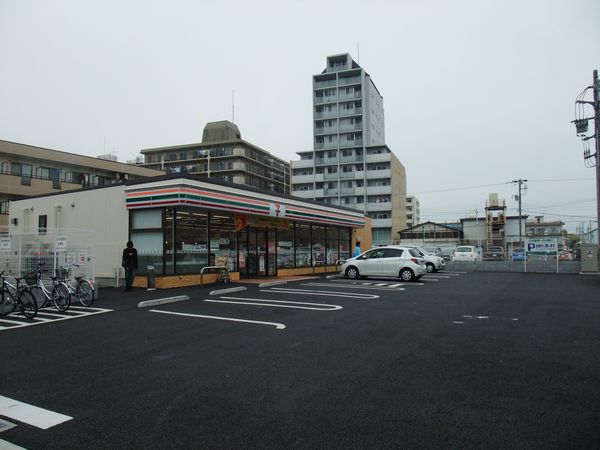 コンビニ　セブンイレブン江戸川東葛西7丁目店（コンビニ）まで406m