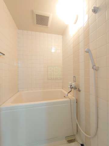 バス・シャワールーム　お電話でお問合せのお客様を対象に初期費用割引中。