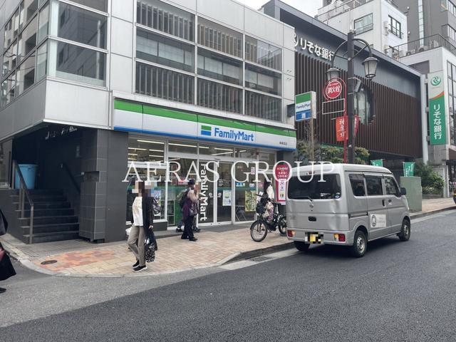 コンビニ　ファミリーマート 神楽坂店（コンビニ）まで243m