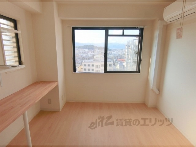 居室・リビング　洋室