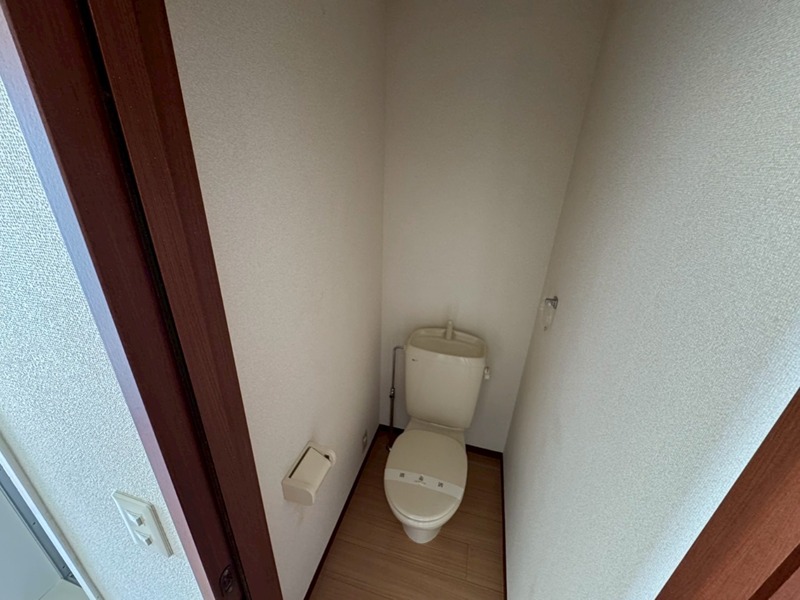 トイレ　別部屋参考写真