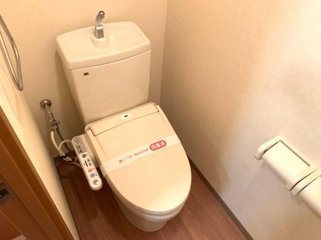 トイレ　シャワー付トイレ