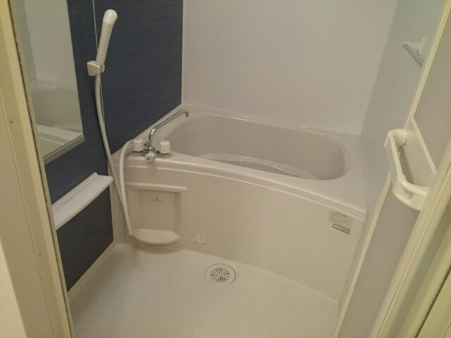 バス・シャワールーム　日々の疲れを癒すお風呂付です