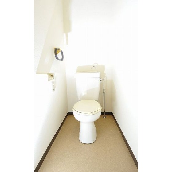 トイレ　※同タイプ別部屋のお写真です。現況優先です。