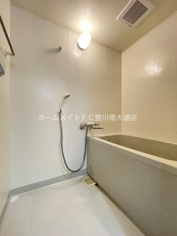 バス・シャワールーム　バス