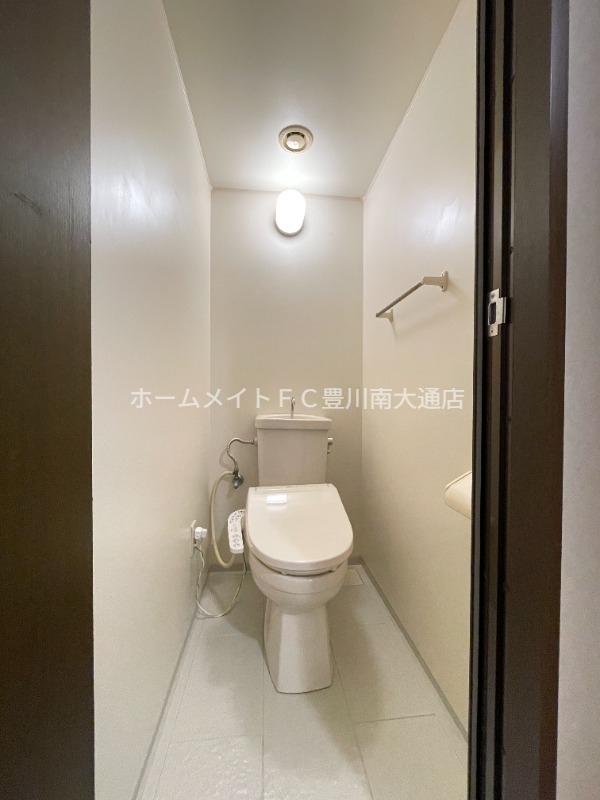 トイレ　トイレ