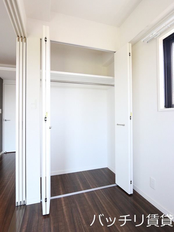 収納　同型タイプの為、現状を優先致します