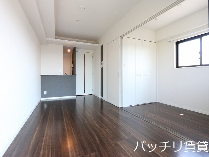 居室・リビング　同型タイプの為、現状を優先致します