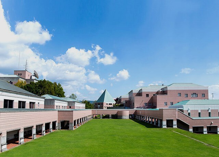 大学・短大　大阪芸術大学短期大学部（大学・短大）まで550m
