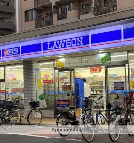 コンビニ　ローソン蒲田駅東店（コンビニ）まで195m