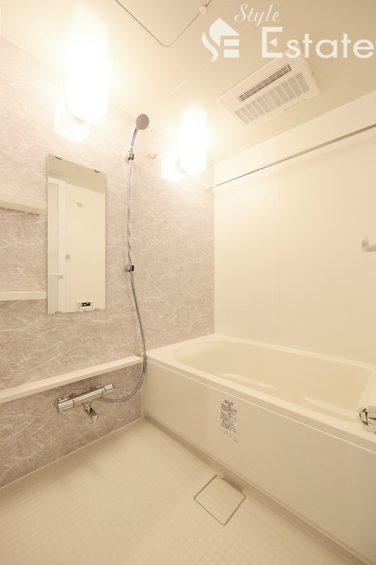 バス・シャワールーム　追い焚き付き