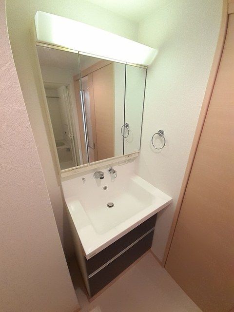 洗面設備　★鏡付き独立洗面台★