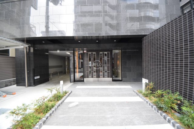 エントランス　スプランディッド難波元町DUE　エントランス