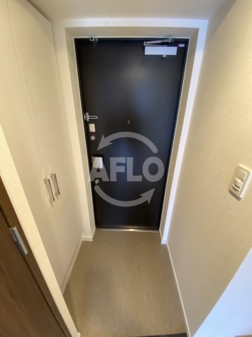 玄関　スプランディッド難波元町DUE　玄関