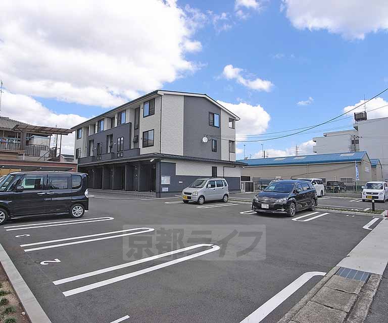 駐車場　敷地内に駐車場もございます。