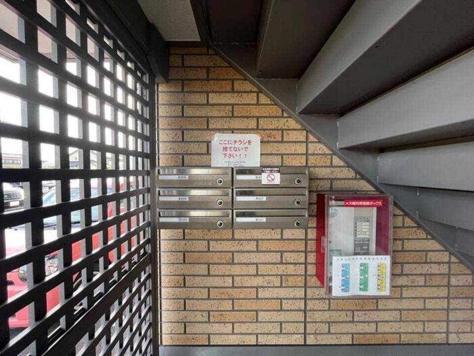 エントランス　メールBOX