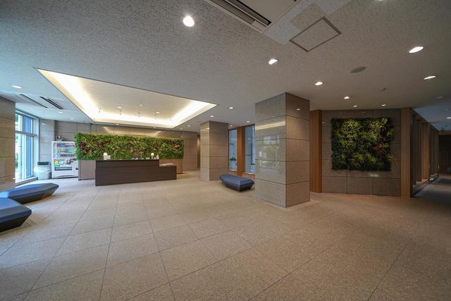 エントランス　建物の内部です