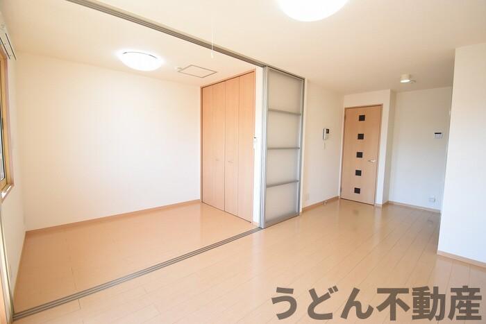 居室・リビング　うどん県のお部屋探しはうどん不動産へ うどんちゃんとLINE