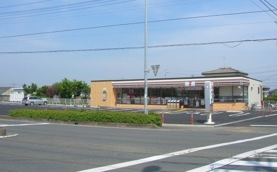 コンビニ　セブンイレブン北本緑１丁目店（コンビニ）まで800m