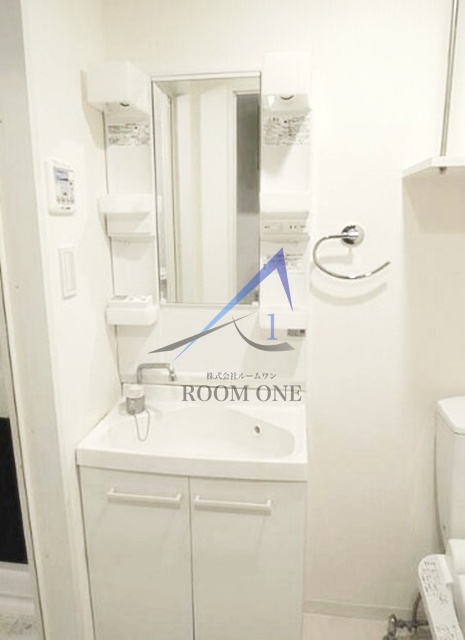 洗面設備　洗面台です。