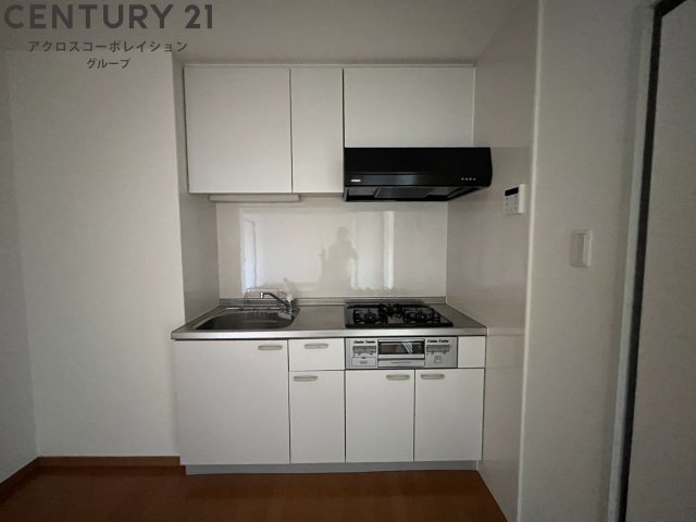 キッチン　壁付けキッチンでスペースを有効活用できます！