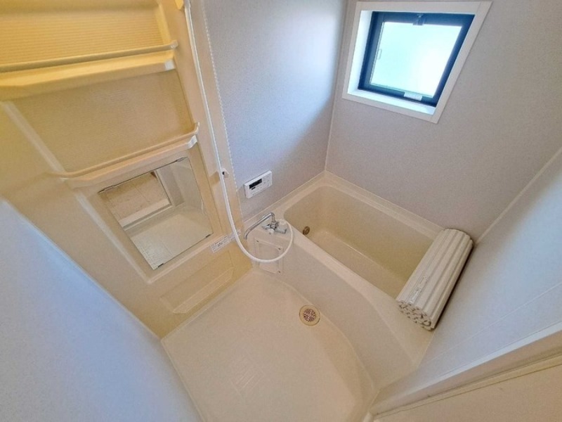 バス・シャワールーム　図面と現状に相違がある場合には現状を優先