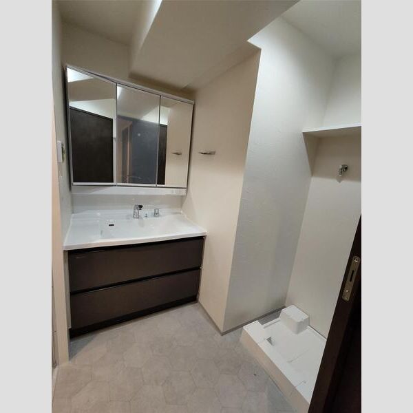 洗面設備　独立洗面化粧台付きでおすすめです！