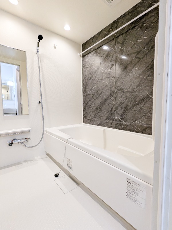 バス・シャワールーム　図面と現状に相違がある場合には現状を優先