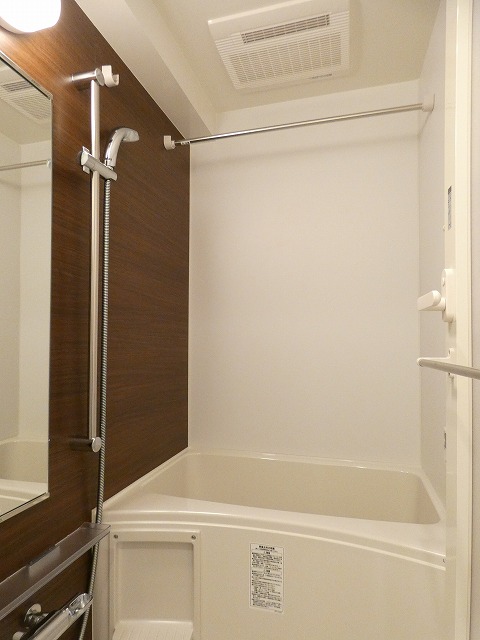 バス・シャワールーム　バス※別部屋参考写真