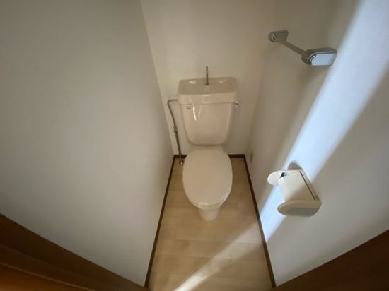 トイレ　※別部屋参考写真