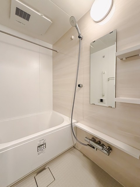 バス・シャワールーム　※写真は同タイプ住戸です。