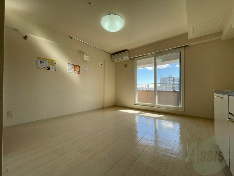 居室・リビング　広くてキレイなお部屋が広がっていて、充実した生活が送れそう。