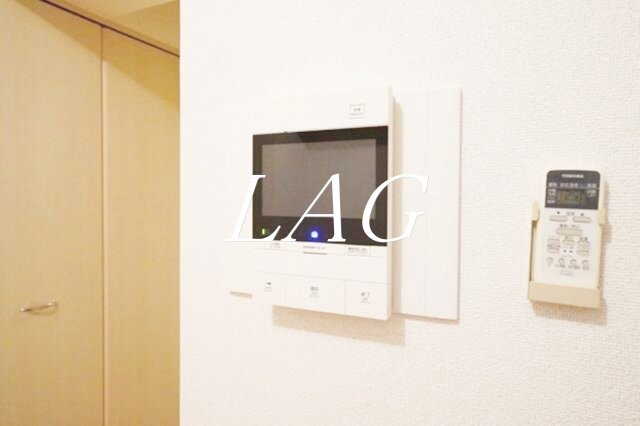 セキュリティ　モニターつきインターホンです。