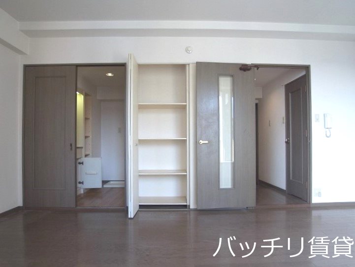 キッチン　＊画像は別部屋の為、現状を優先致します