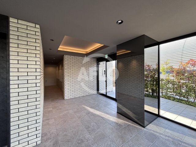 ロビー　ファーストフィオーレ江坂ガーデン　ロビー