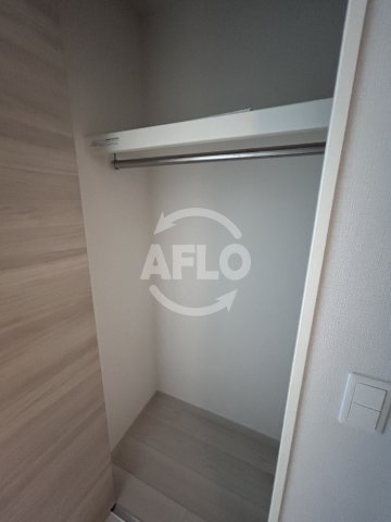 収納　ファーストフィオーレ江坂ガーデン　クローゼット