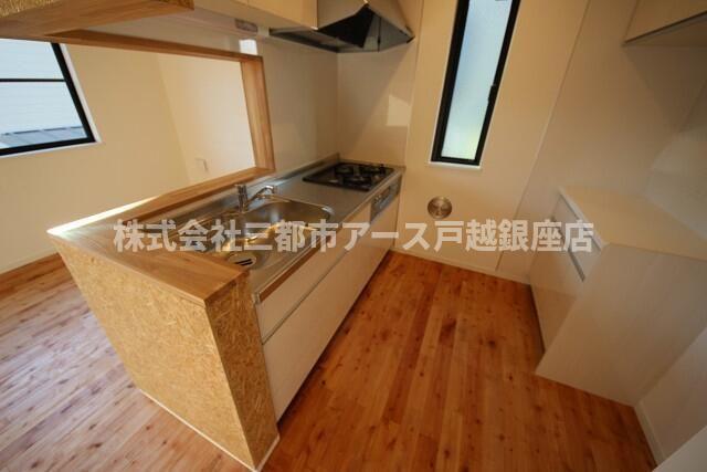 キッチン　Ｃｏｕｒｔｙａｒｄ　Ｋｉｔａｍａｇｏｍｅ