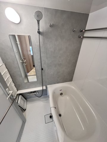 バス・シャワールーム　※別号室の参考写真です(現況優先・仕様違いの場合あり)