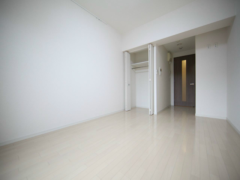 その他部屋・スペース　洋室10帖　クローゼット（収納充実してます）