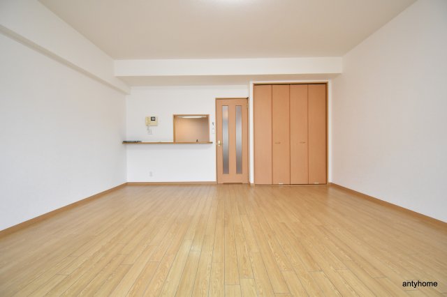 居室・リビング　※CGで家具等を配置したもので家具等は含まれません。