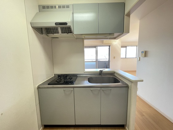 キッチン　※別部屋の写真です