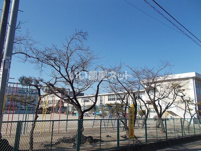 小学校　岐阜市立長良西小学校（小学校）まで350m