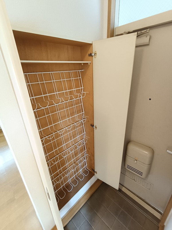 収納　間取反転のお部屋です