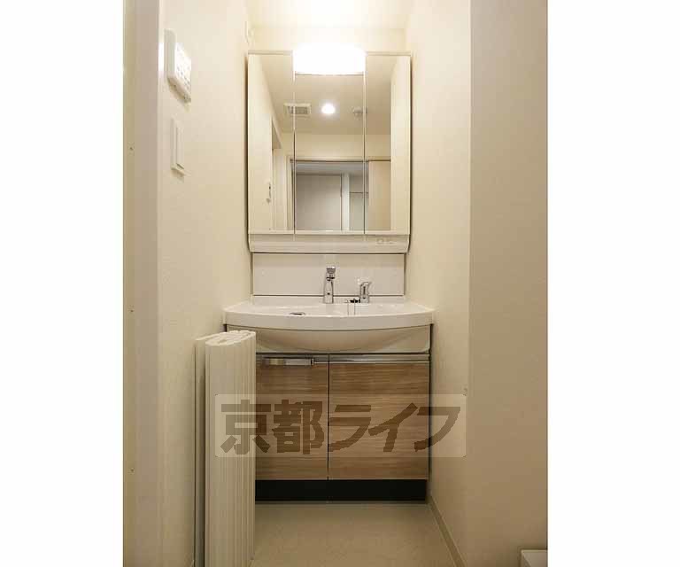 洗面設備　独立洗面台