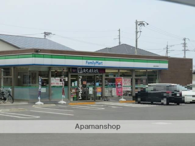 コンビニ　ファミリーマート新居浜中筋町店（コンビニ）まで450m